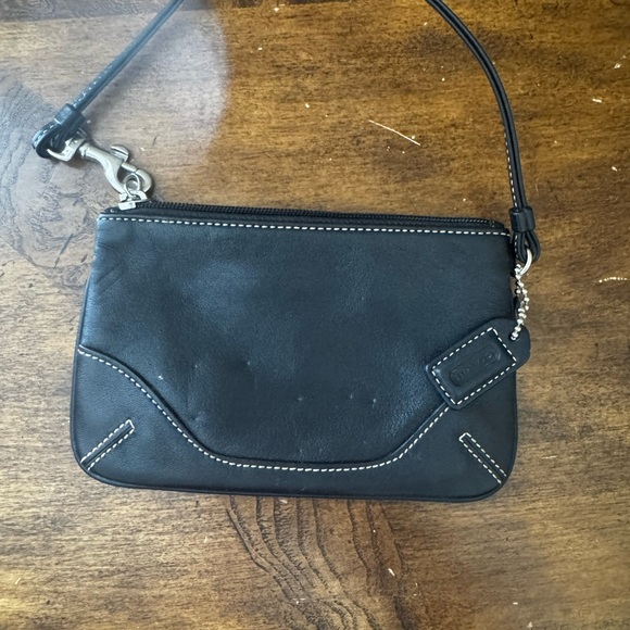 COACH Vintage Black Leather Zip Top Wristlet/Clutch with Contrast Stitching - Picture 6 of 6
